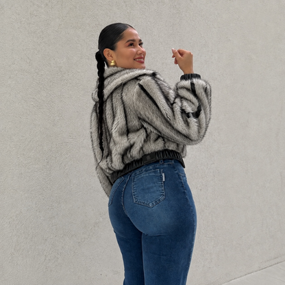 Chaqueta Efecto Pelo Gris
