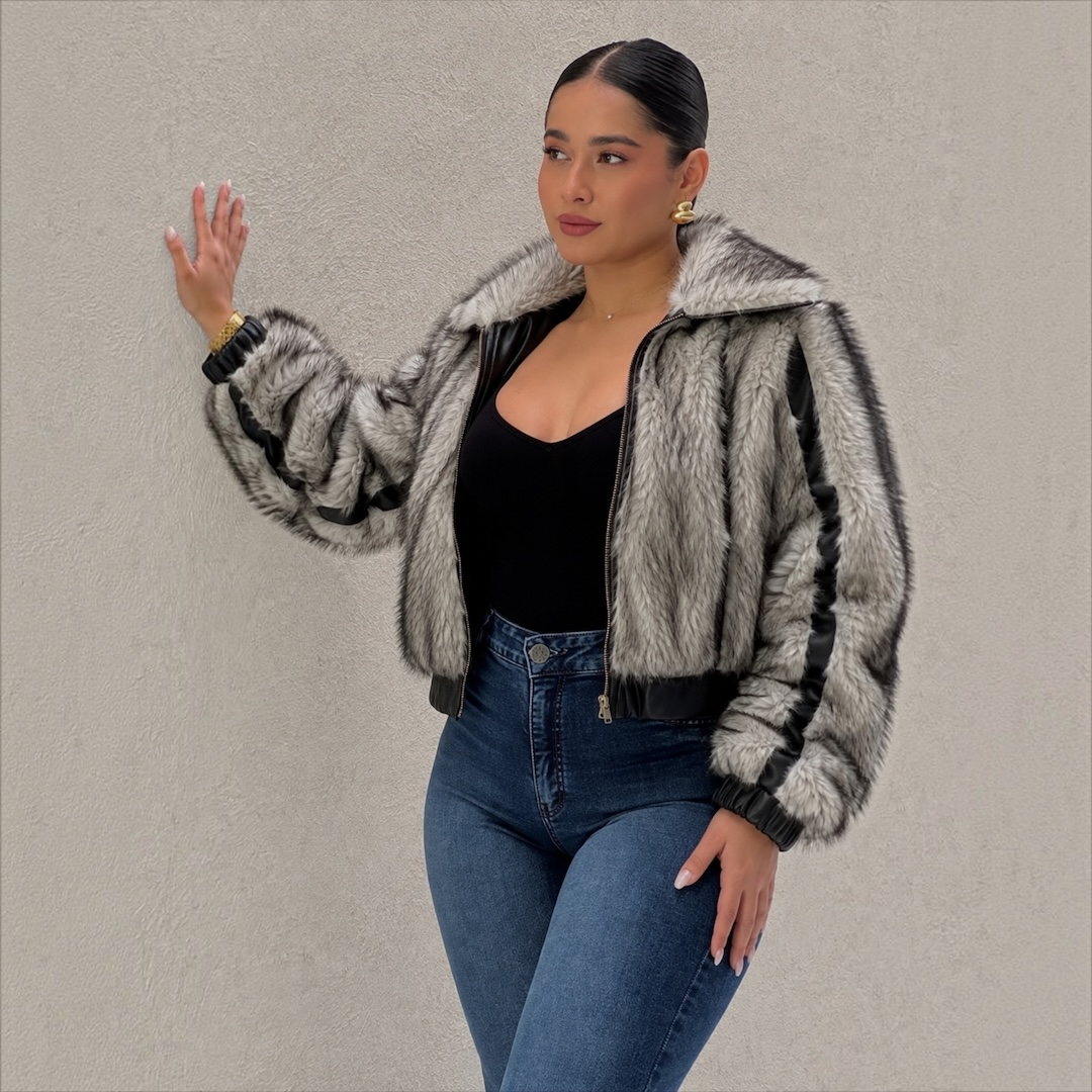 Chaqueta Efecto Pelo Gris